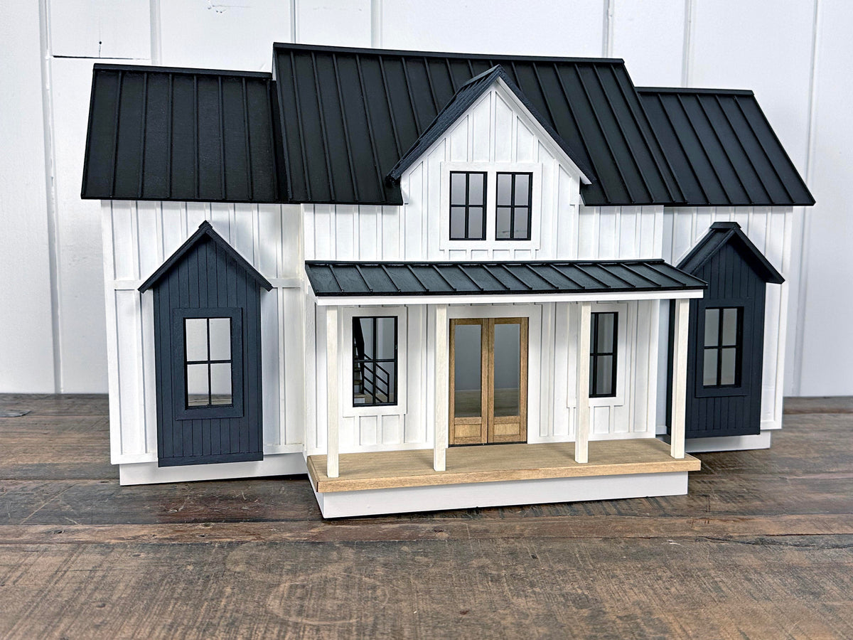 The Abilene: Modern Farmhouse Kit in 1:24 Scale