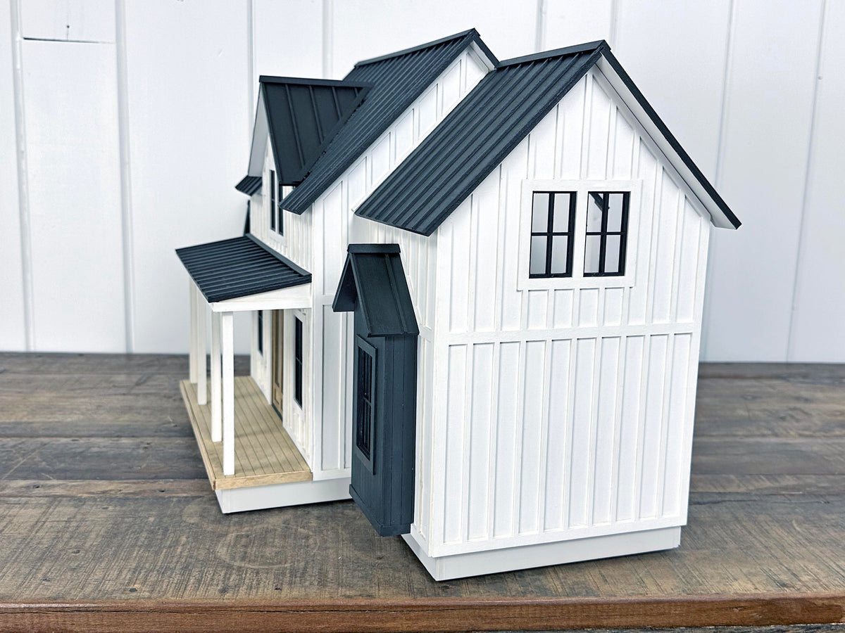 The Abilene: Modern Farmhouse Kit in 1:24 Scale