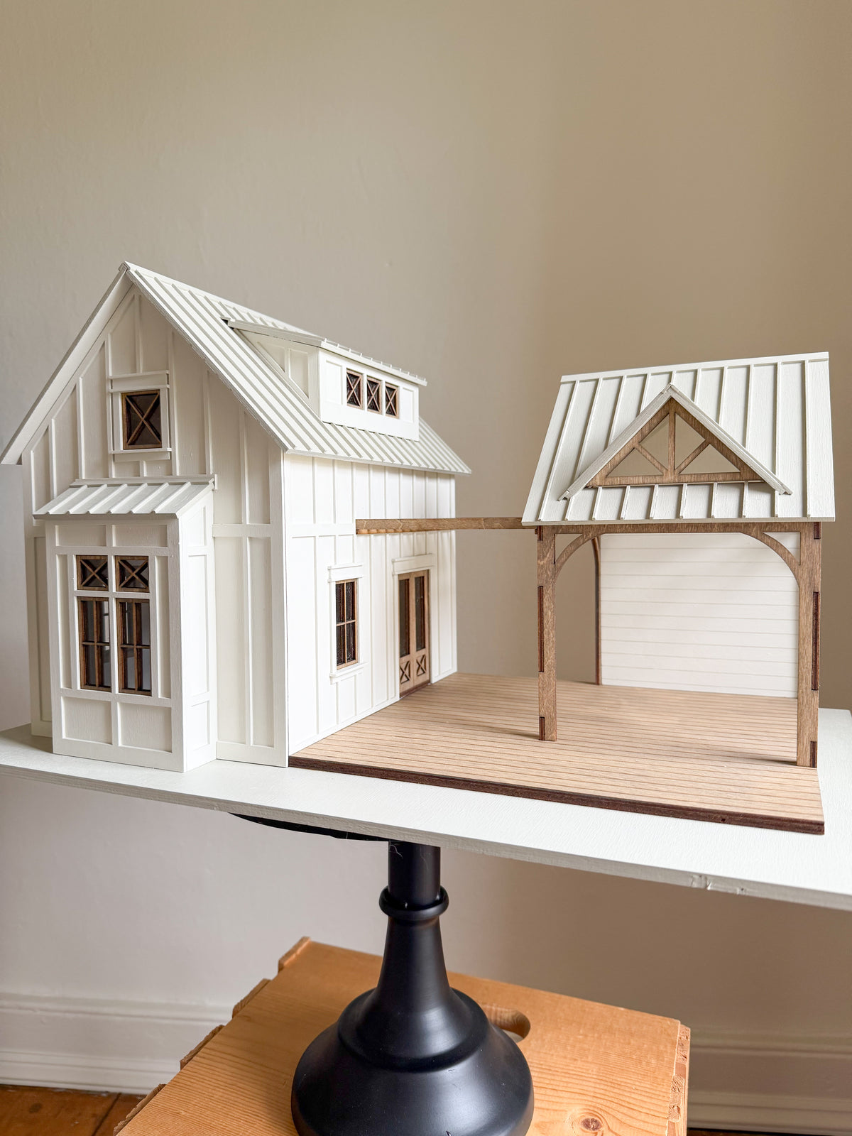 The Henley - Kit in 1:24 Scale